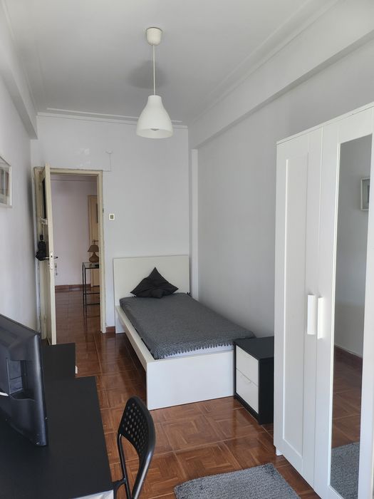 Quarto para arrendar  - Benfica