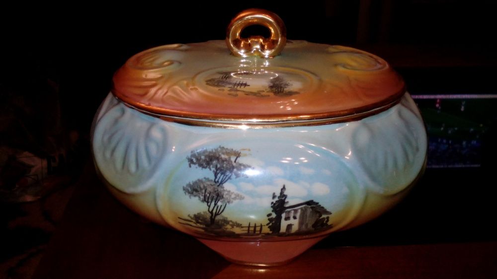 Magnifica Terrina em Loiça de Alcobaça Tipo Sacavém - Muito Bom Estado