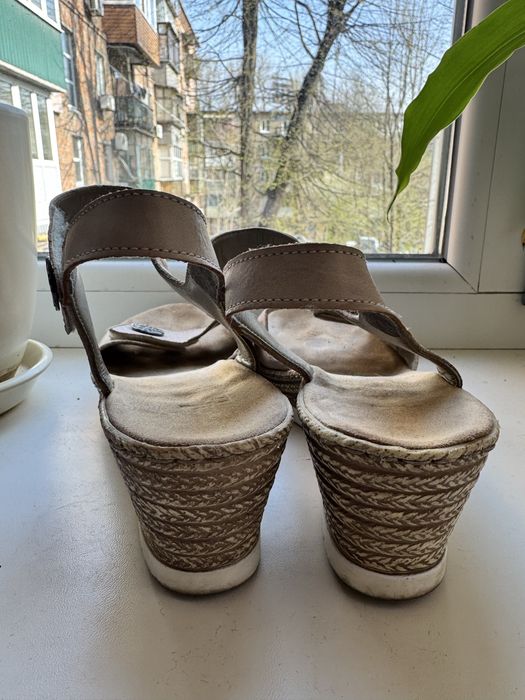 Босоножки rieker