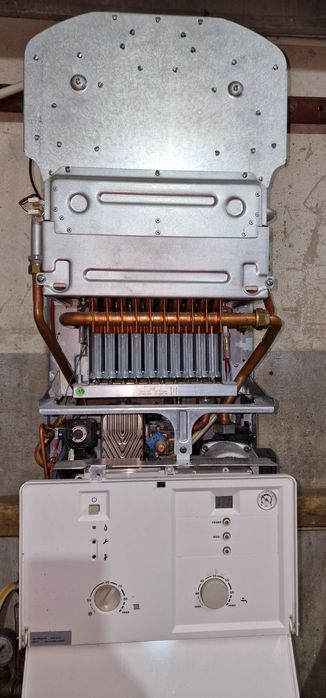 Котел JUNKERS BOSCH (Юнкерс) димохідний