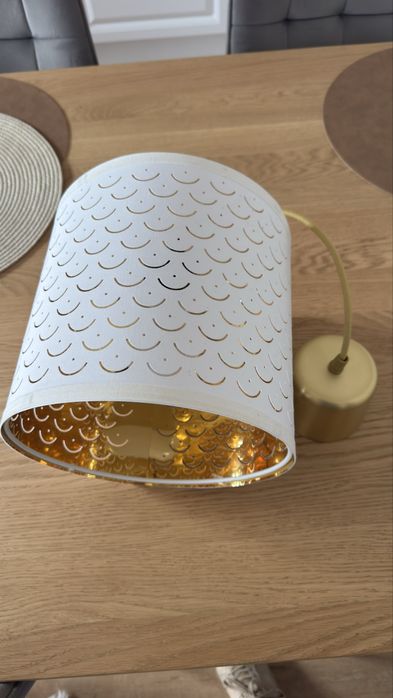 Lampa wisząca z kloszem