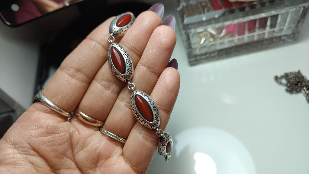 Stara bransoletka z koralem