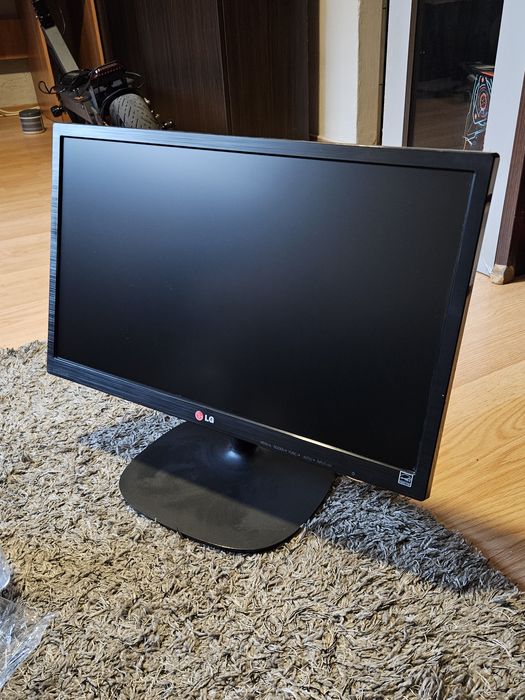 Monitor LG sprawny