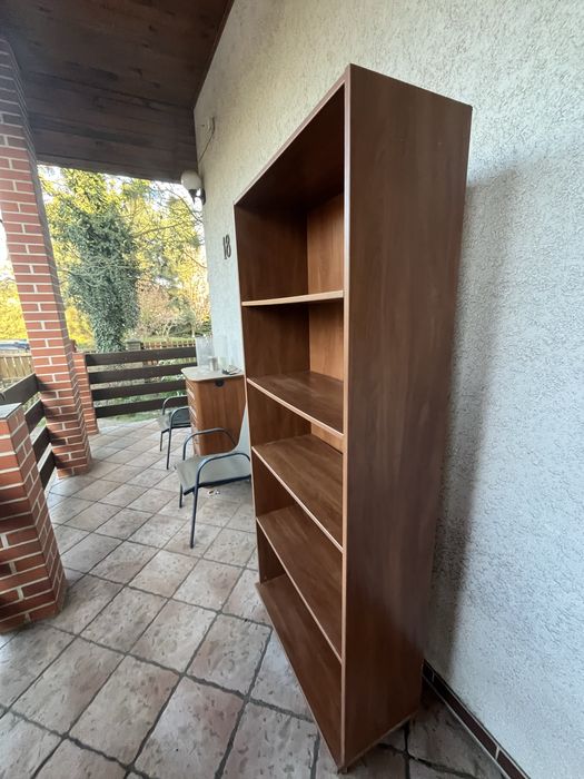 Regal tanio stan bardzo dobry