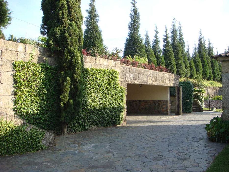 Propriedade junto ao rio Cávado em Barcelinhos, Barcelos