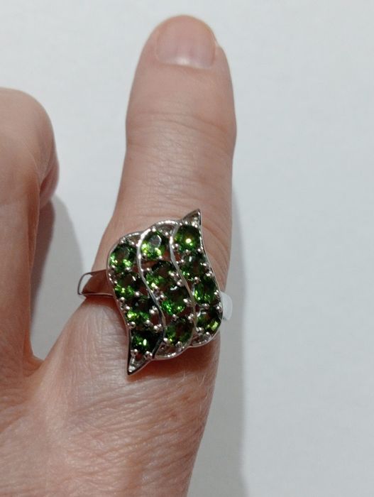 Pierścionek ze sr. pr.925 z  nat. Chromowymi turmalinami 1.76ct