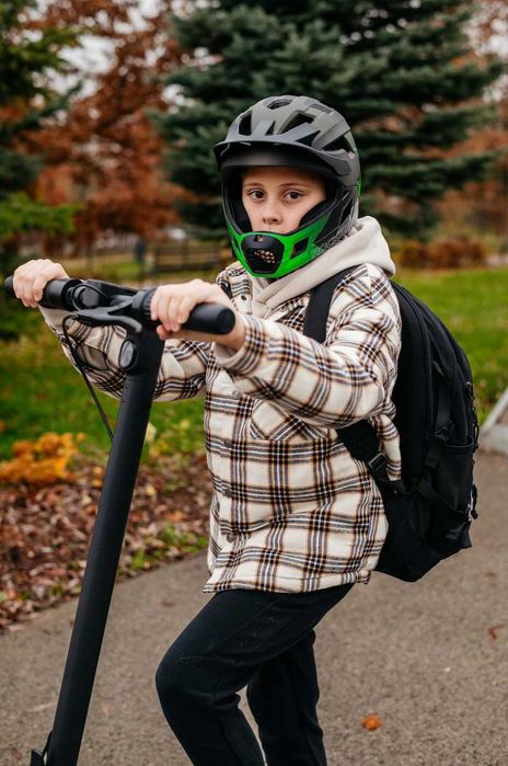 Nowy Dziecięcy Kask Rowerowy Motocyklowy Full Face Szczękowy Prezent