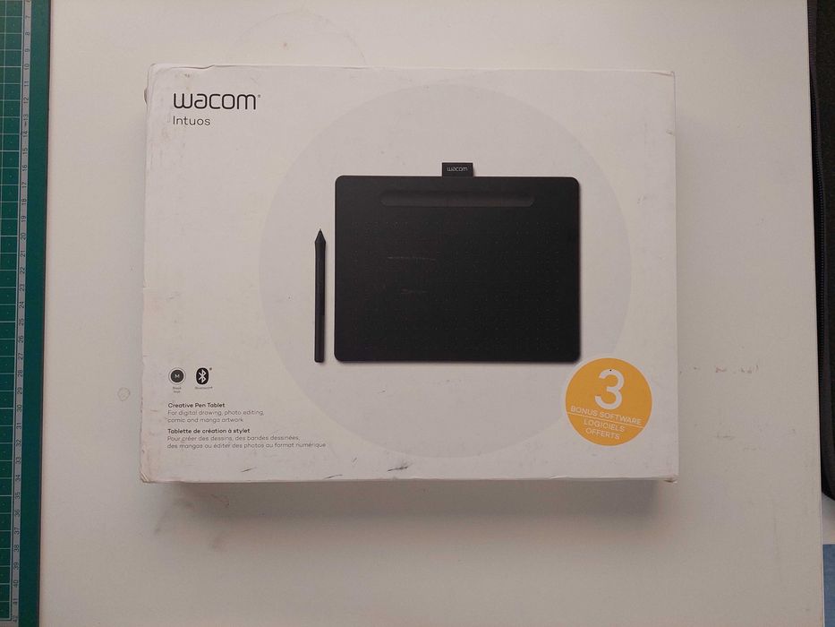 Wacom Intuos Graphics Tablet64738872540163122