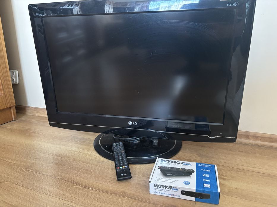 Telewizor LG 32 cale FULL HD + dekoder DVBT gratis