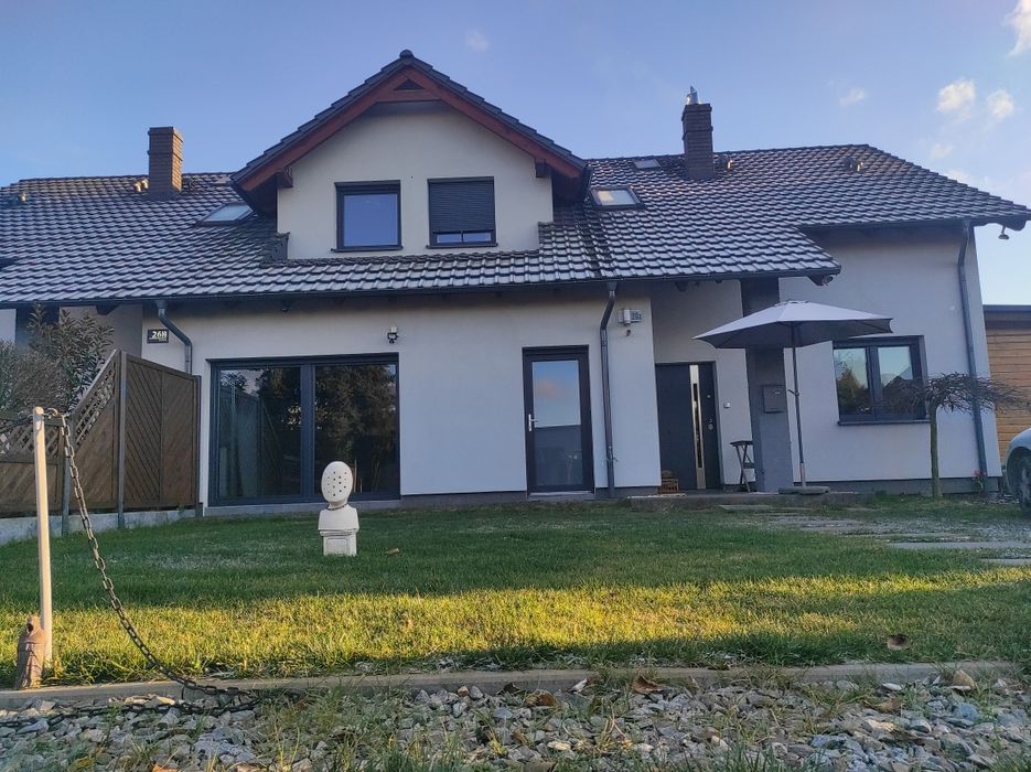 Dom  Zalasewo cudowna miejscówka Parkingi Potencjał