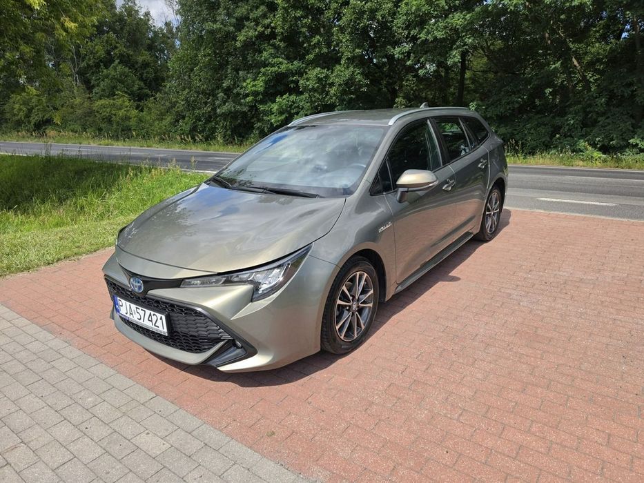 Toyota Corolla Toyota Corolla 1,8 benzyna-hybryda niski przebieg 92 tyś km automat !
