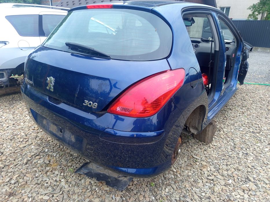 Чверть/ланжерон/бампер/дах Peugeot 308 2009 р.в.