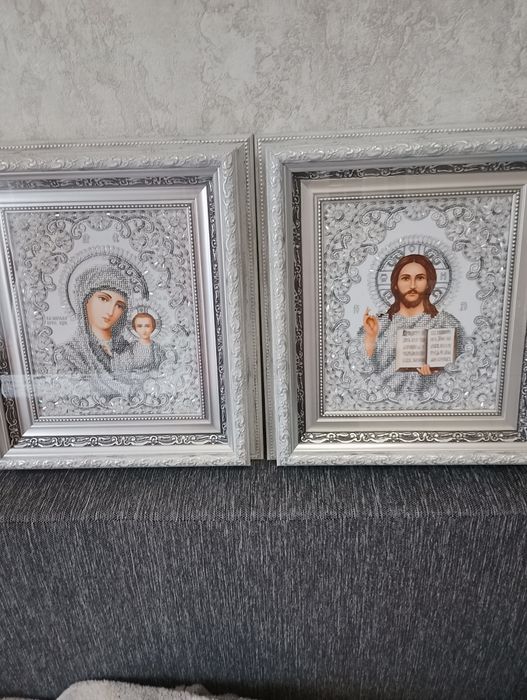 Образи вишиті бісером