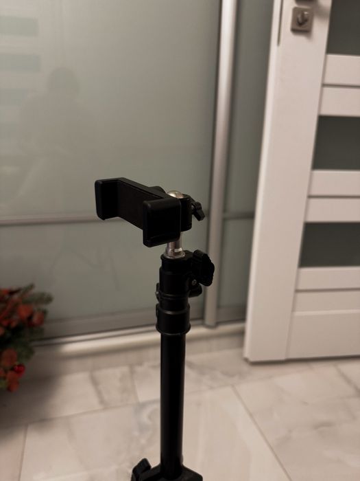 Штатив + кільцева лампа