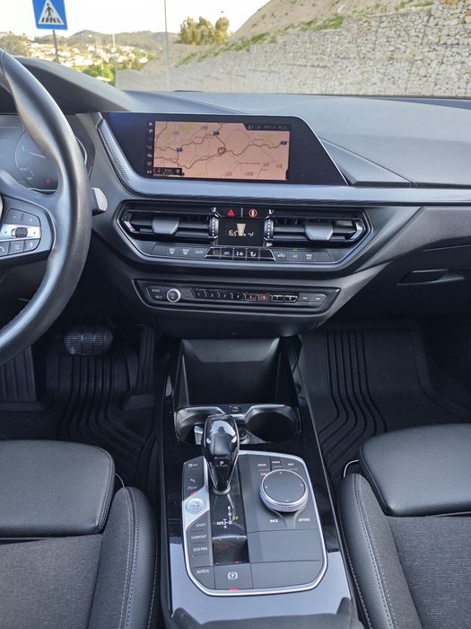 BMW 116 d Line Sport Automático Nacional