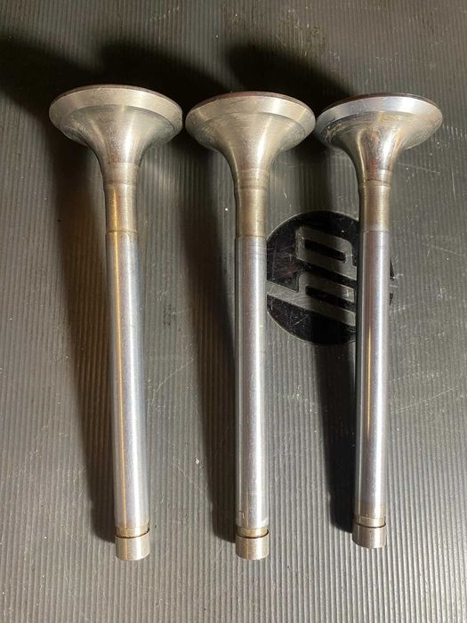 Клапан впускний-випускний, нержавійка,  ГАЗон, СРСР -3 шт.