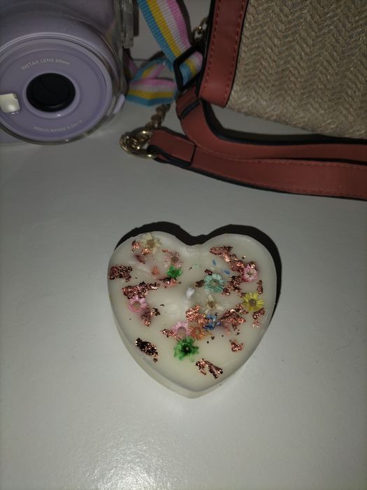 Vela Heart ideal para oferecer
Delicada, romântica e feita à mão com m
