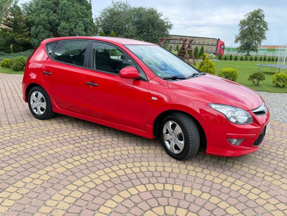 LIFT • 1.4 109KM • Klima • 5d HB! • Tablet - GPS, bluetooth!