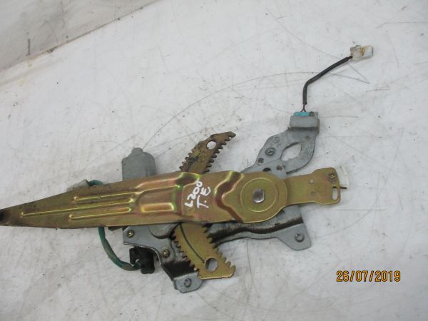 Elevador vidros trás esquerdo MITSUBISHI L 200 Pick Up (K6_T, K7_T)