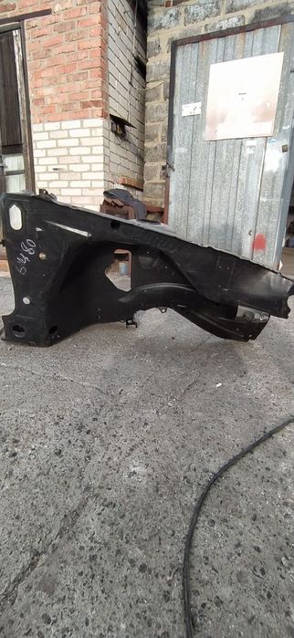 Продам брызговик правый