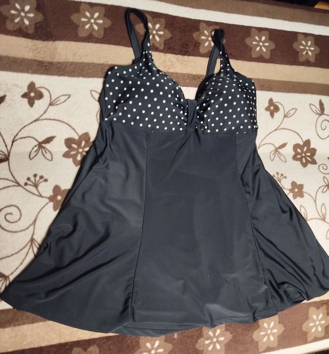 Strój kąpielowy jednoczęściowy z sukienką rozmiar XL stan idealny