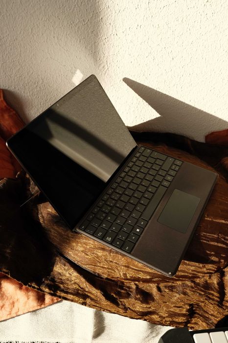 Microsoft Surface Pro 9 + Teclado + Stylus513481848274954241