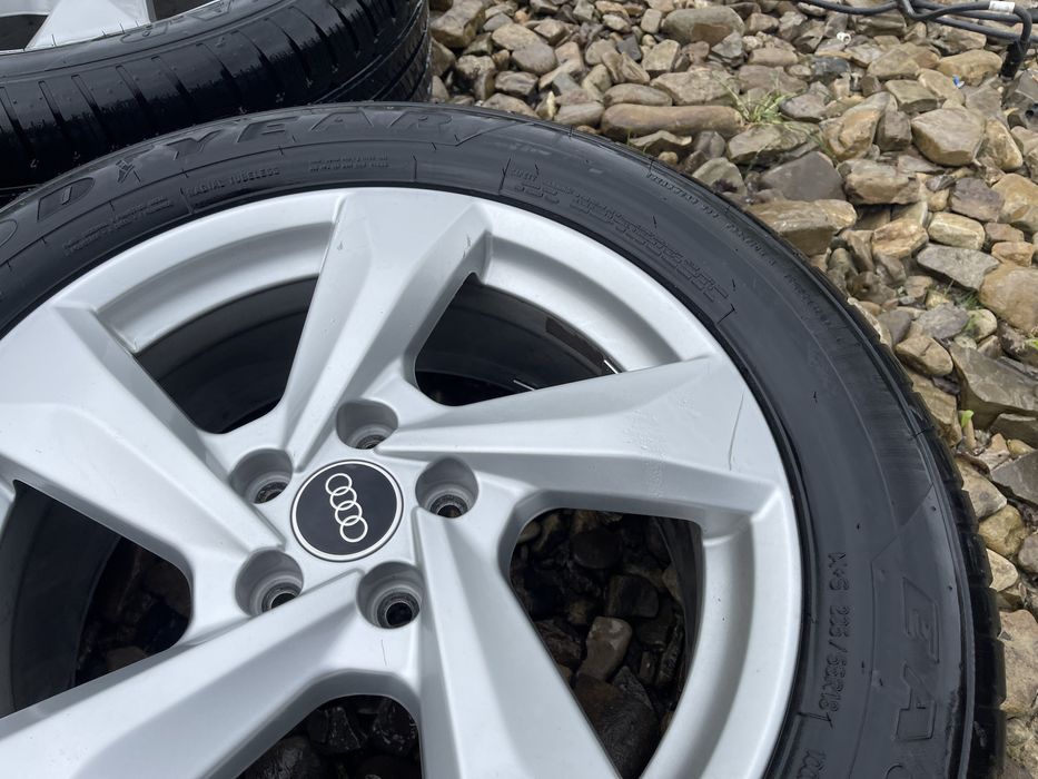 Комплект колісних дисків E 7Jx18H2 ET 43 AUDI Q3 2019-