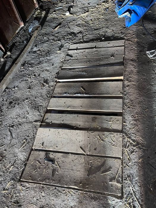 Продам гараж металевий збірний з місцем у кооперативі