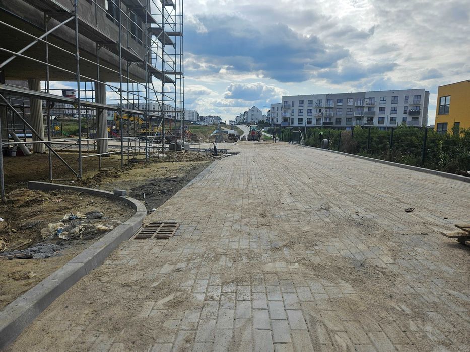 Utwardzenie dróg,wjazdy, ukladanie plyty jumbo/ yomba  ,roboty drogowe