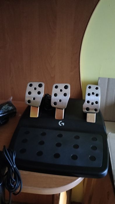 Ігровий руль Logitech g923