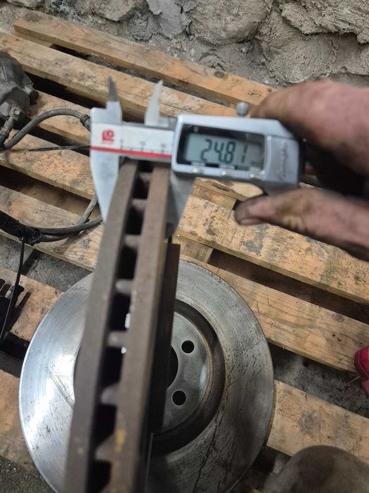 Jarzmo jarzma 451 zaciski tarcze 312mm komplet audi s3 8l