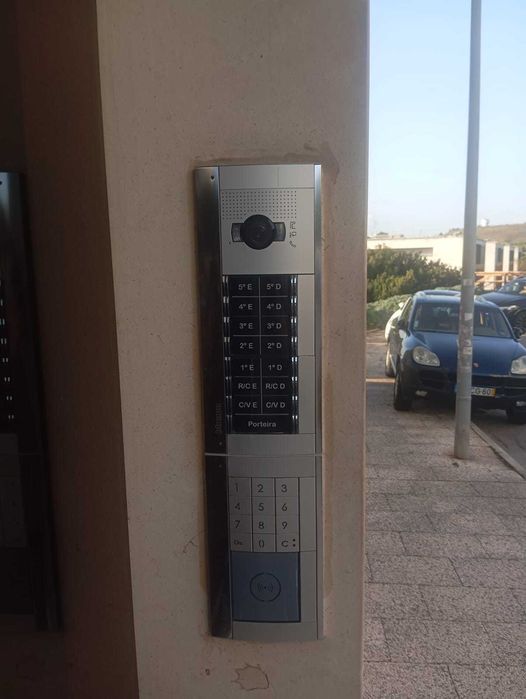 Vídeoporteiro Prédio e Condomínio Bticino em Avenidas Novas (Lisboa)