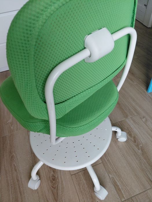 Ikea krzesło do biurka z podnóżkiem vimund