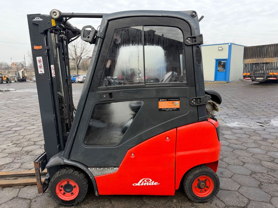 Wózek Widłowy Lindę H16T Gaz Triplex Kabina