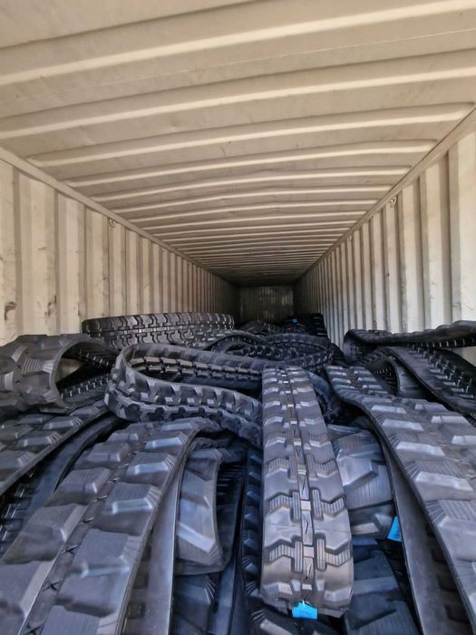 Резиновые гусеницы Гумові гусениці на спецтехнику