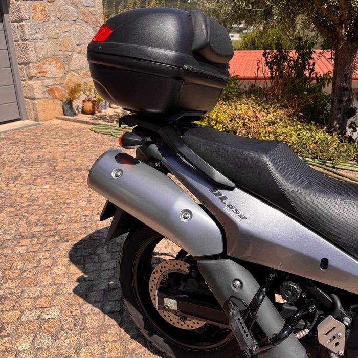 Suzuki V-Strom 650 – 2009 – Apenas 16.500 km – Excelente Estado