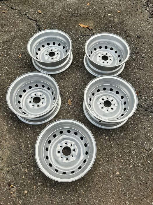 Диски ВАЗ 2103 ,2106 ,2101 С ушами под колпак .