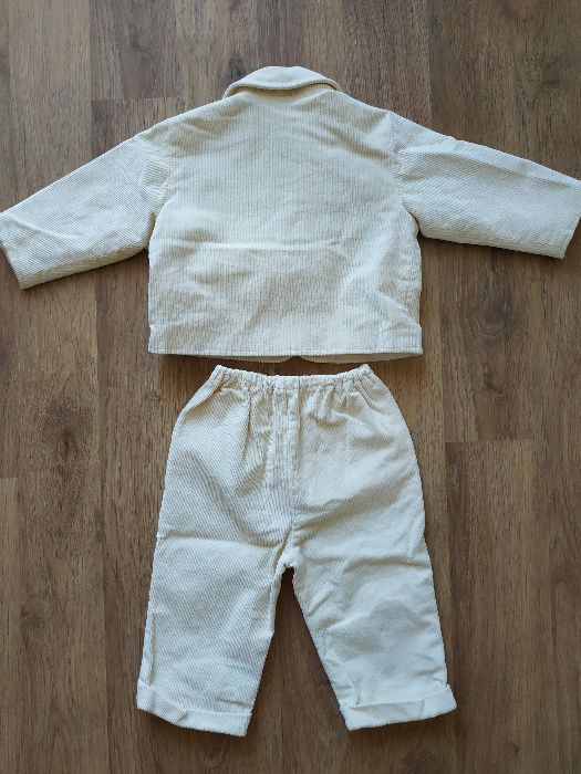 Garniturek Krasnal ecru sztruks rozm 74 gratis buty chrzest roczek