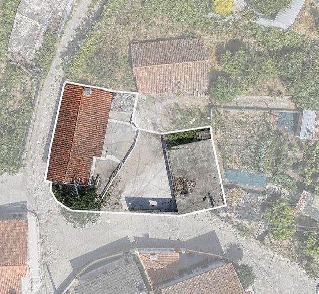 Moradia T2 Amares vende-se