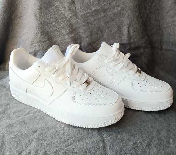 Nowe trampki Nike Air Force 1 Low Biały R.43