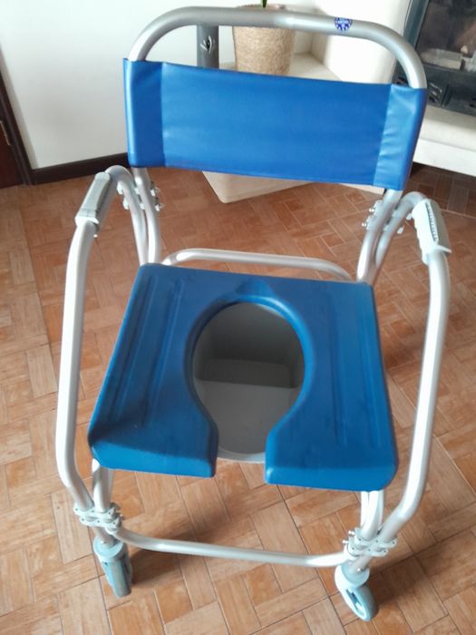 Cadeira de banho geriatrica