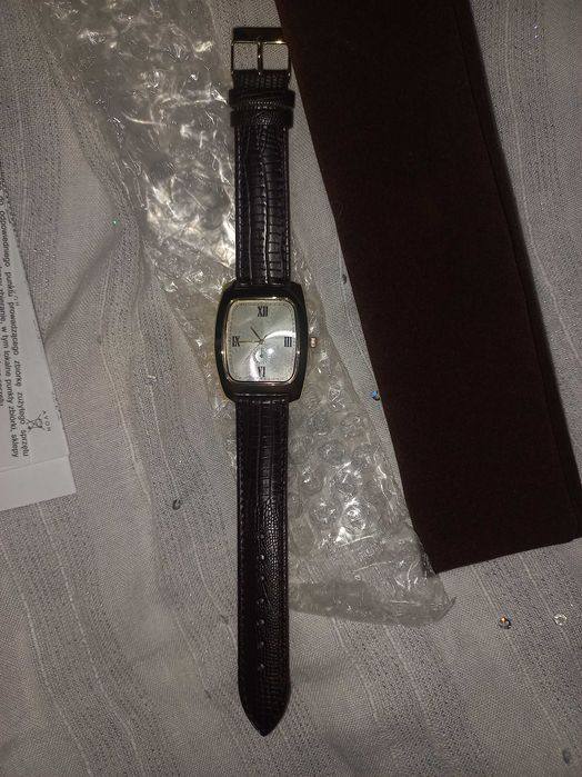 Годинники чоловічі AVON