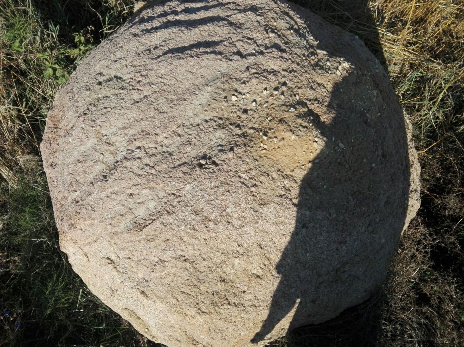 Głaz,kamień, granit czerwony