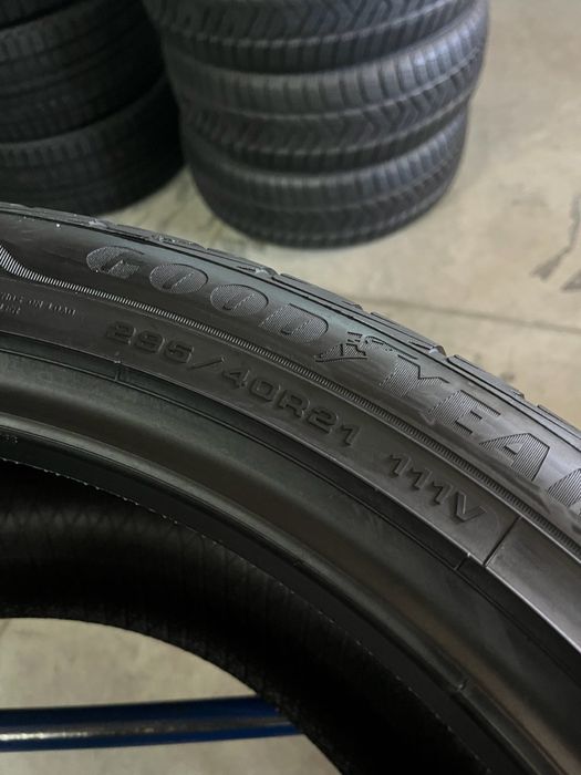 295/40/21 R21 Goodyear Ultra Grip Perfomance+ SUV 4шт нові зима