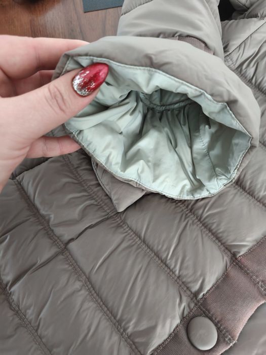 Пальто тепле Армані , вигляд ідеальний після хімчистки розмір 42