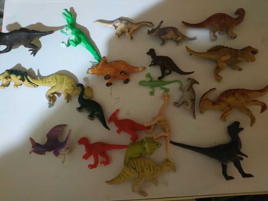 Динозаврики маленькі