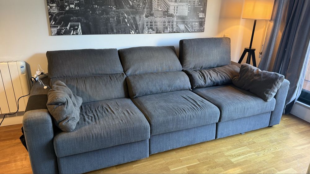 Sofá (modelo Eskilstuna - Ikea)