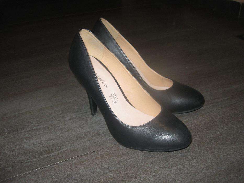 szpilki czarne buty