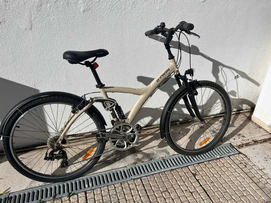 Bicicleta Urbana B’Twin Original 700 – Conforto total