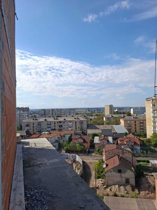 Продаю 1кімнатну квартиру з терасою в клубному будинку. Центр. Ратуша 5хвилин.